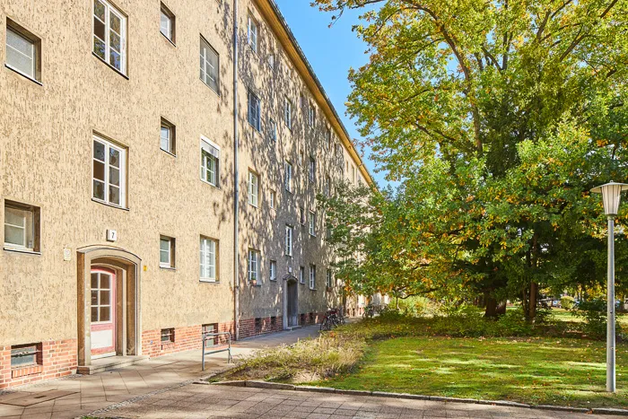 Attraktive Immobilie mit erneuerten Fenstern und moderner Wärmeschutzverglasung — photo 1